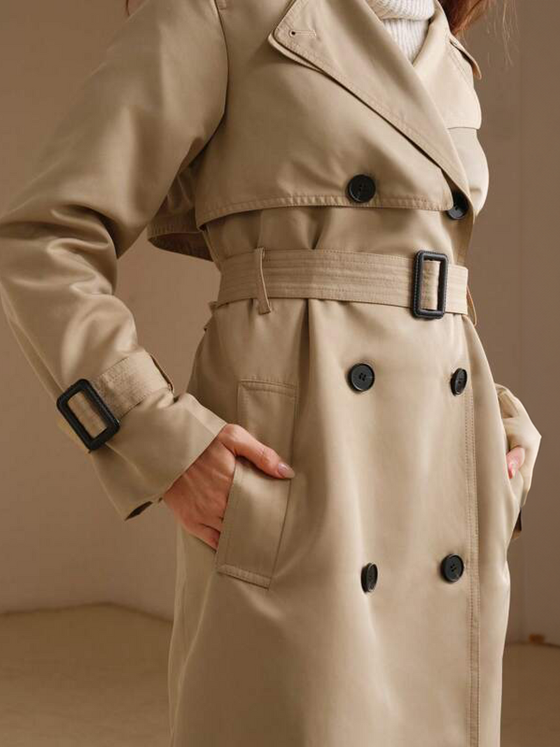 Effortlessly Elegant Coat with a Timeless Design