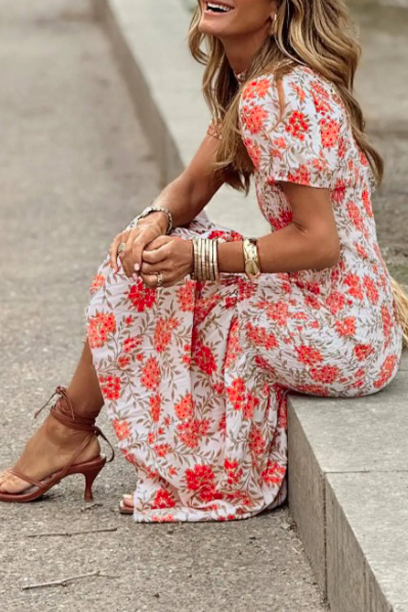 Classic Vintage & Enduringly Stylish Dress