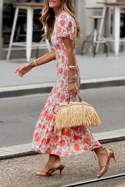 Classic Vintage & Enduringly Stylish Dress