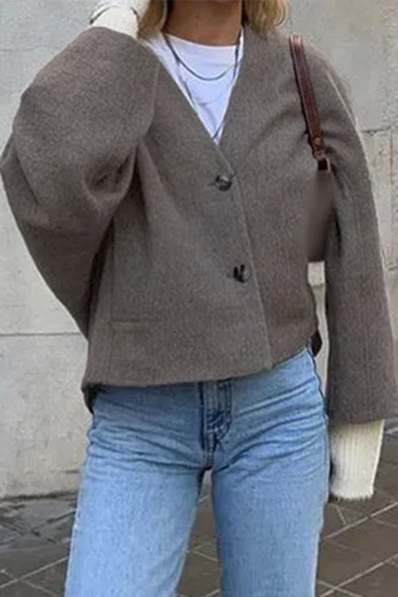 Sophisticated Garment with a Clean Classic Look