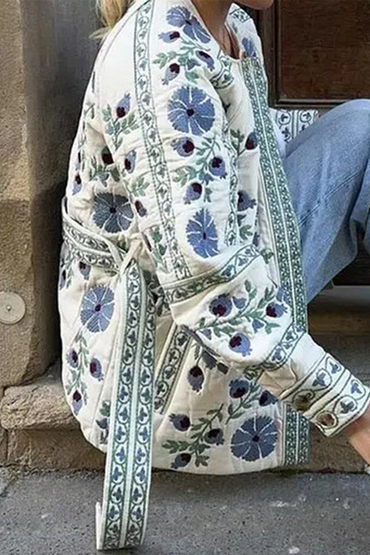 Effortlessly Elegant Garment with a Timeless Design