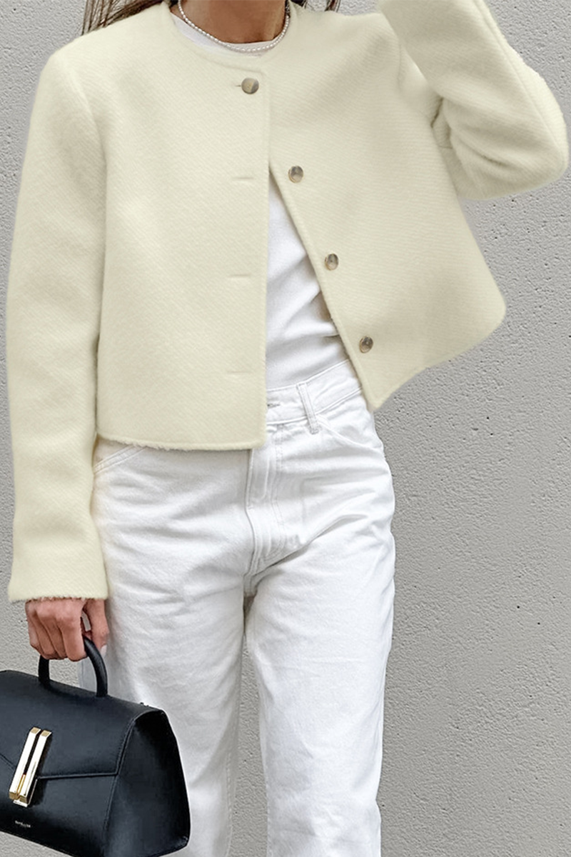 Gracefully Styled Garment for Any Occasion