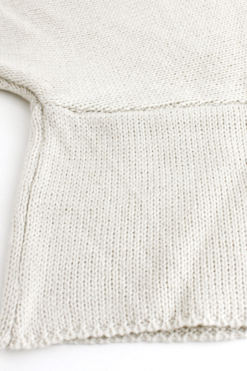 Classic Vintage Sweater with a Flattering Fit