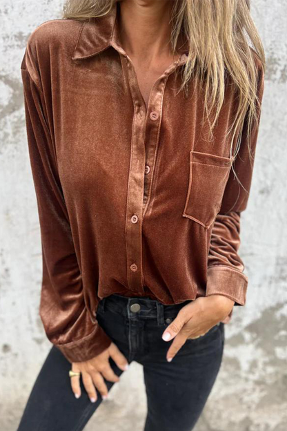 Classic Vintage Blouse with a Flattering Fit