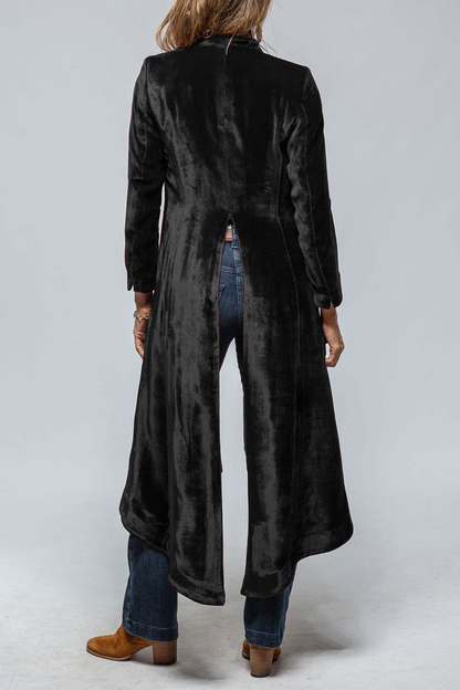 Gracefully Styled Garment for Any Occasion