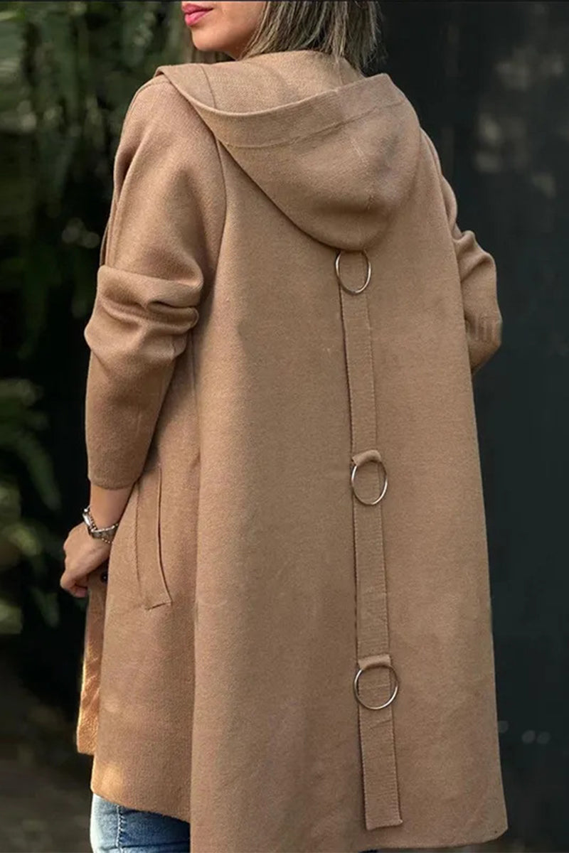 Sophisticated Garment with a Clean Classic Look