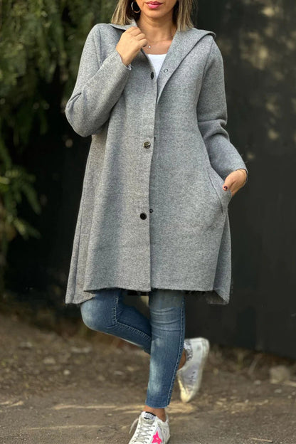 Sophisticated Garment with a Clean Classic Look