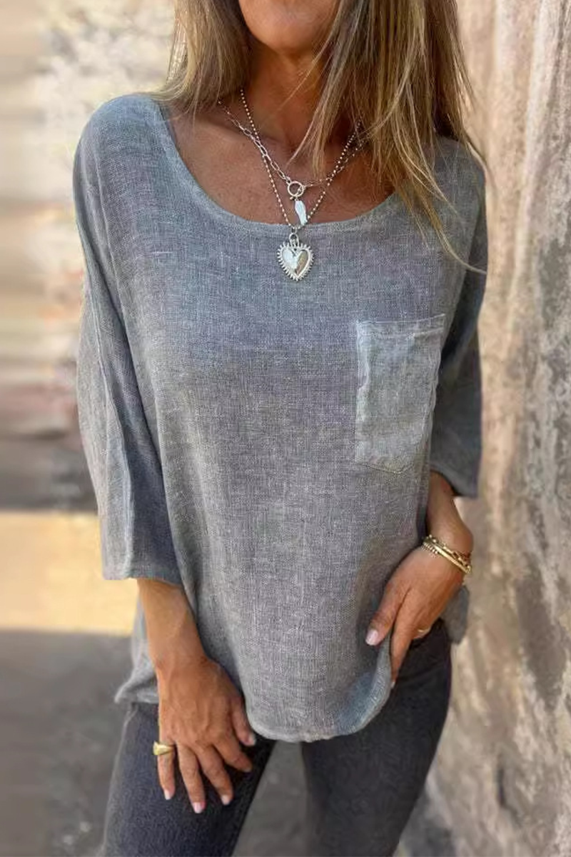 Effortlessly Elegant T-Shirt with a Timeless Design