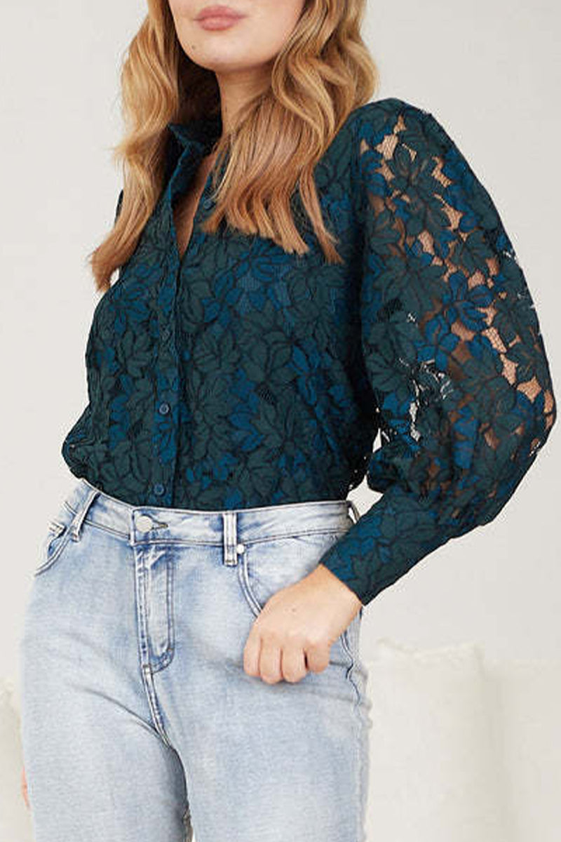 Elegantly Styled Blouse for Everyday Wear