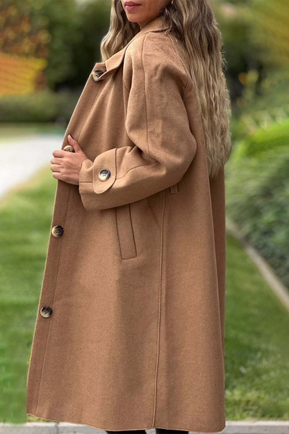 Sophisticated Garment with a Clean Classic Look
