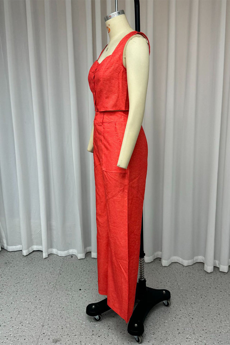 Sophisticated Garment with a Clean Classic Look