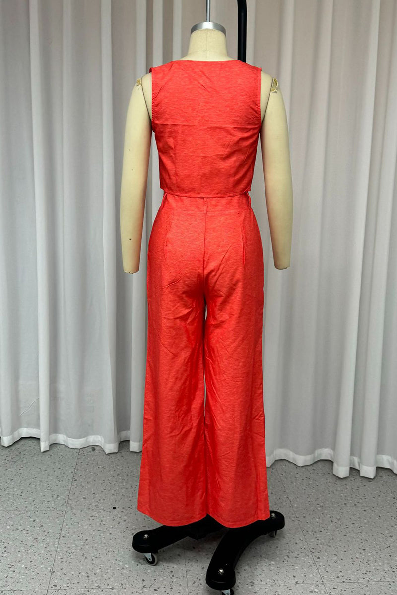 Sophisticated Garment with a Clean Classic Look