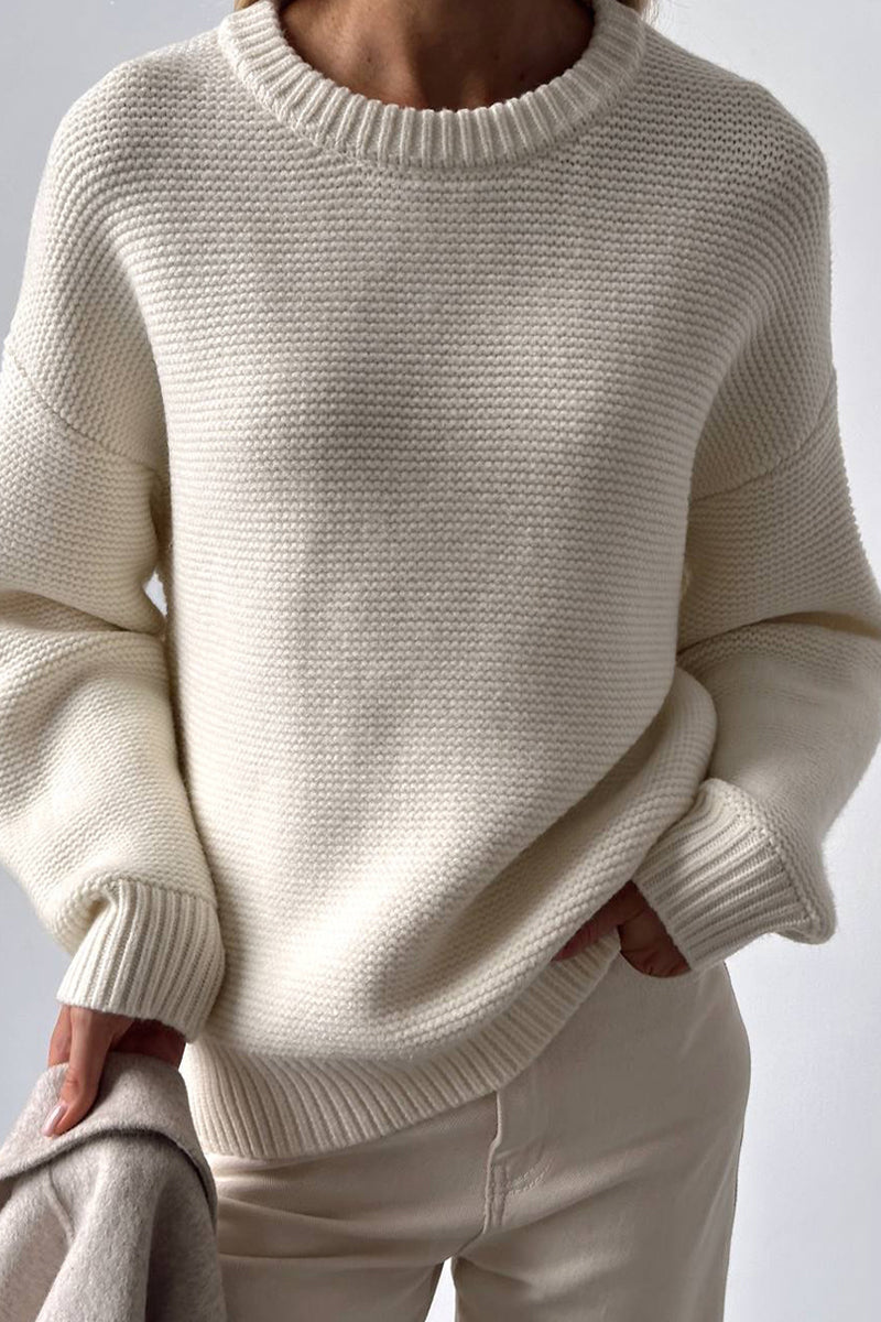 Effortlessly Elegant Sweater with a Timeless Design