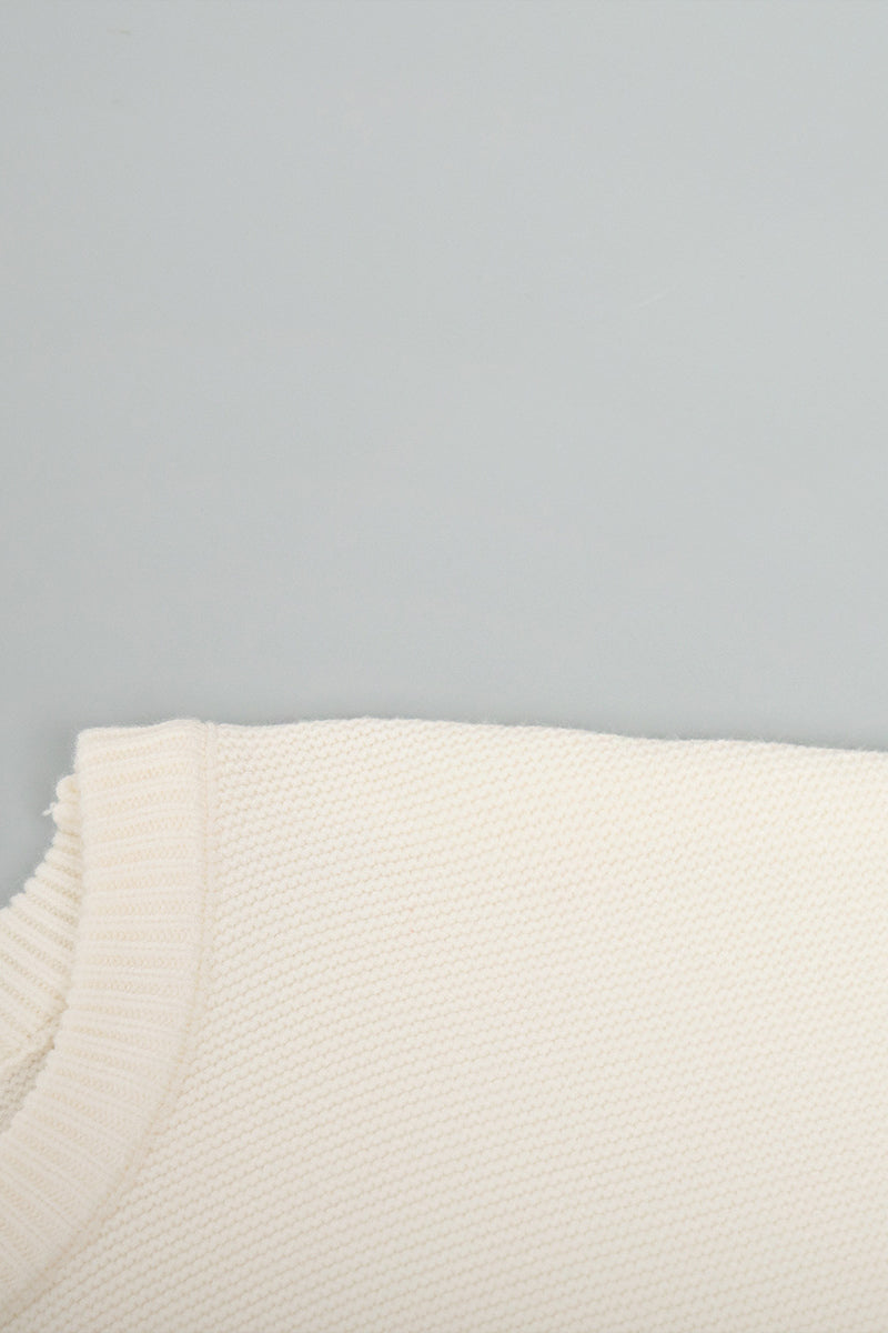 Effortlessly Elegant Sweater with a Timeless Design