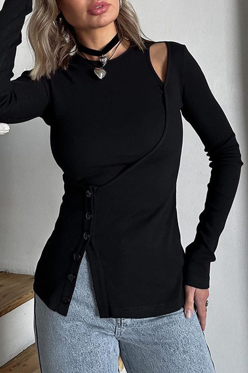 Effortlessly Elegant Top with a Timeless Design