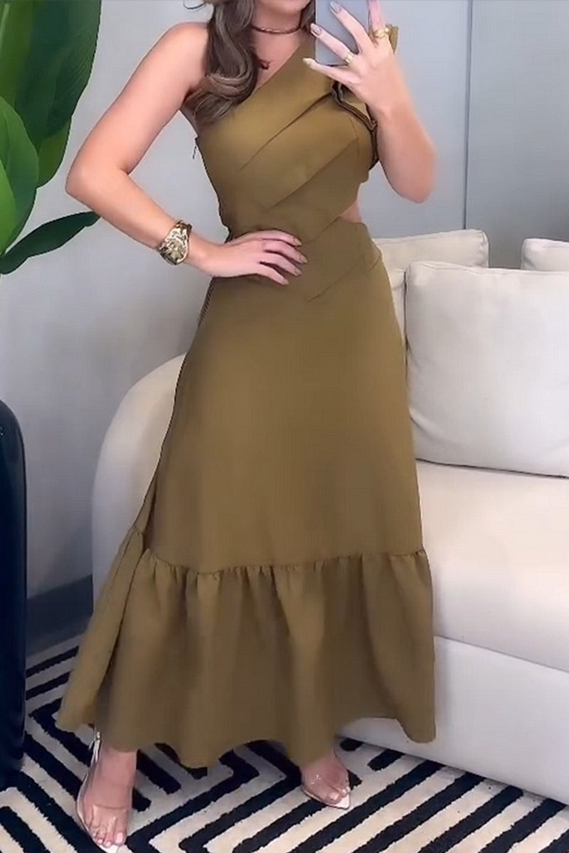Sophisticated Dress with a Clean Classic Look