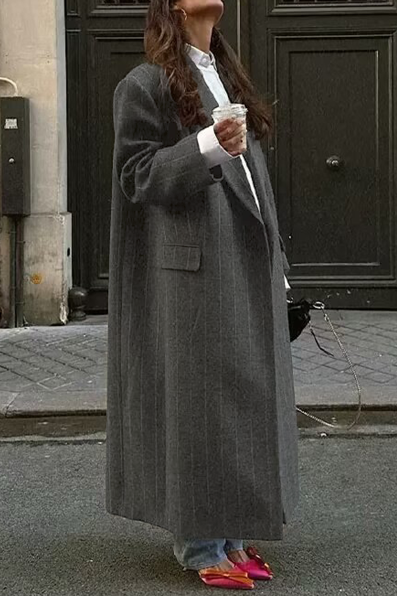 Sophisticated Garment with a Clean Classic Look