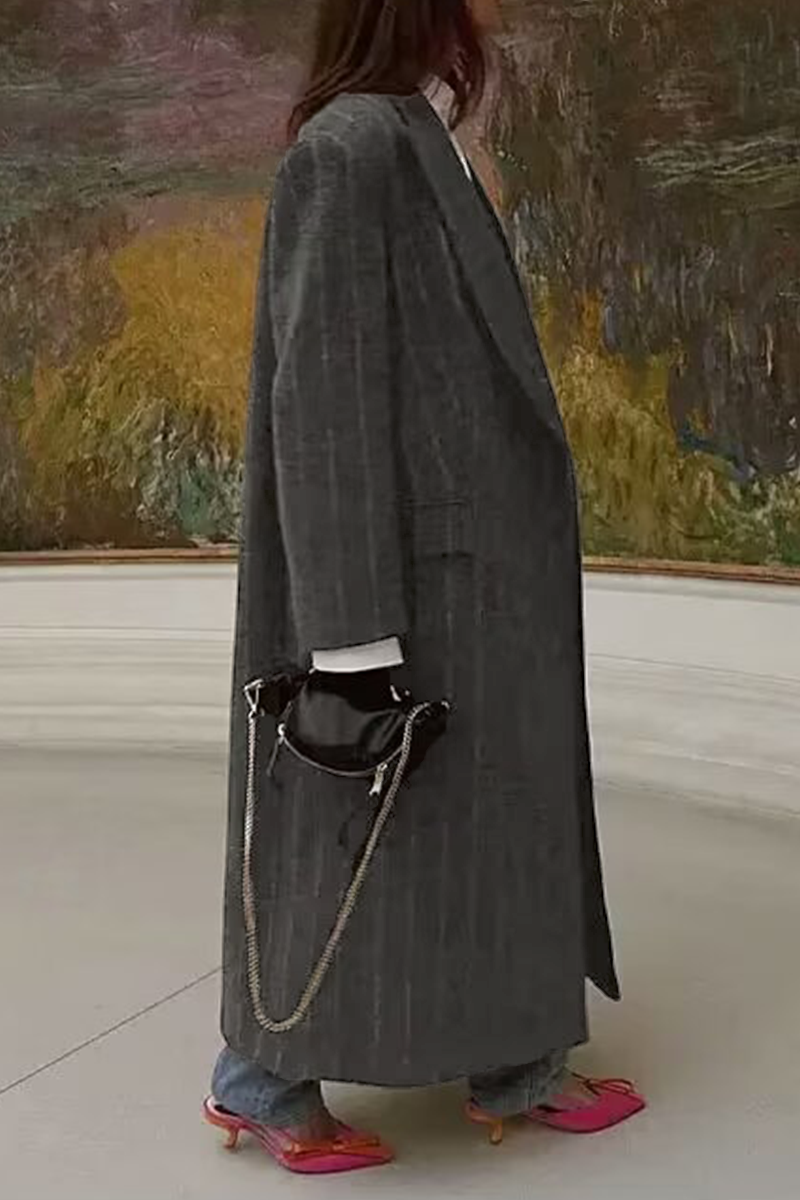 Sophisticated Garment with a Clean Classic Look