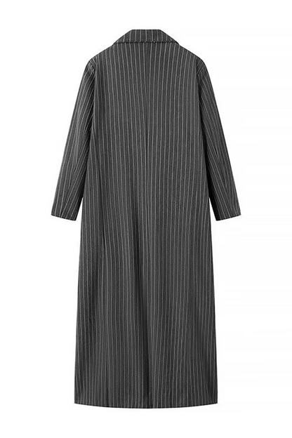 Sophisticated Garment with a Clean Classic Look