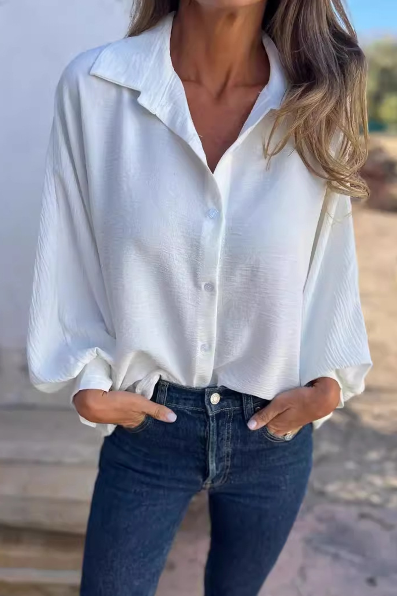 Classic Vintage Blouse with a Flattering Fit