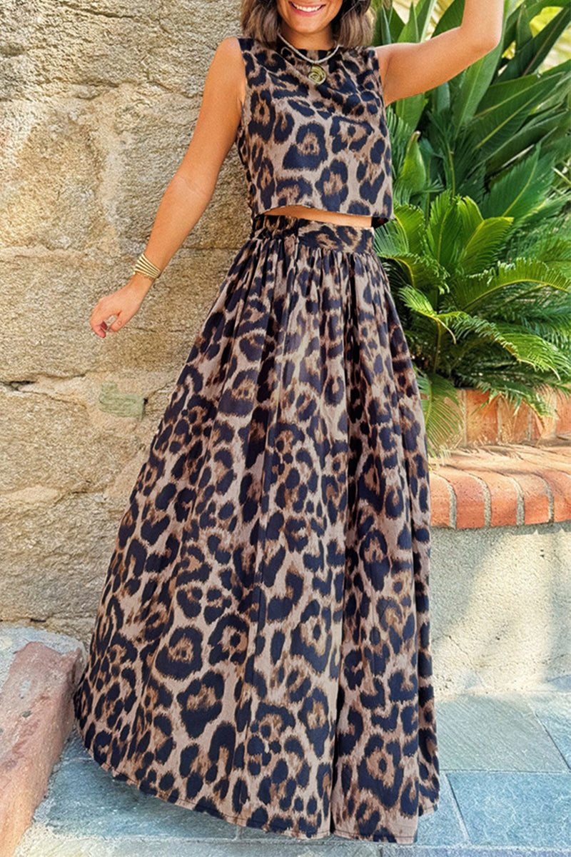 Gracefully Styled Garment for Any Occasion
