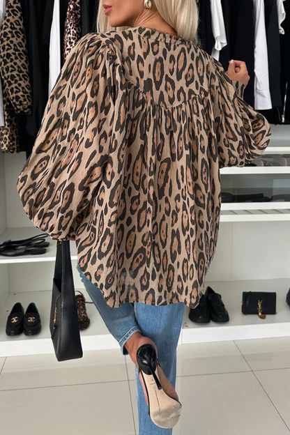 Classic Vintage & Enduringly Stylish Blouse