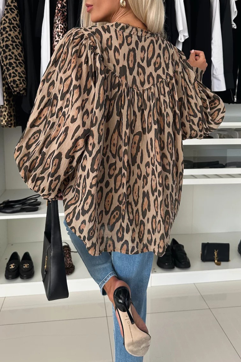 Classic Vintage & Enduringly Stylish Blouse