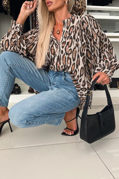 Classic Vintage & Enduringly Stylish Blouse