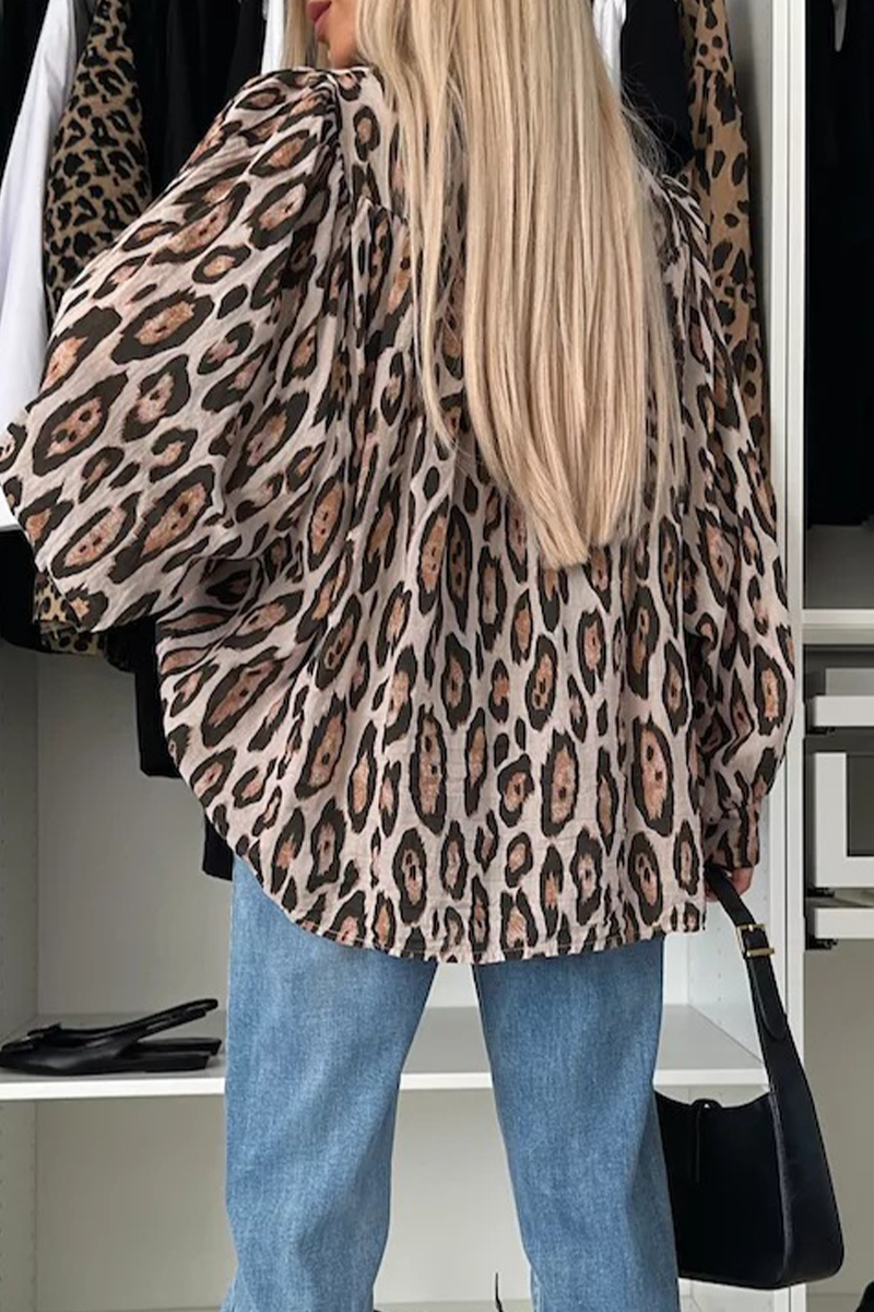Classic Vintage & Enduringly Stylish Blouse