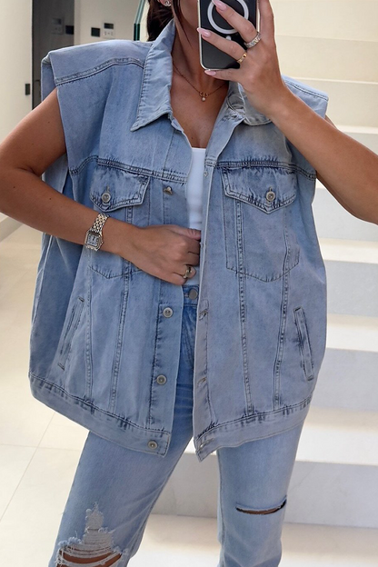 Elegantly Styled Jacket for Everyday Wear