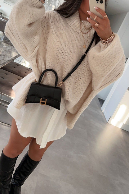 Well Tailored Sweater with a Graceful Silhouette