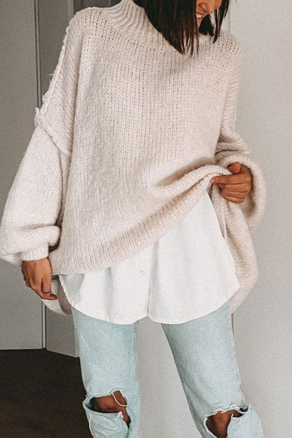 Well Tailored Sweater with a Graceful Silhouette