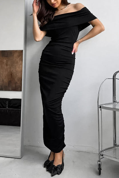 Gracefully Styled Dress for Any Occasion