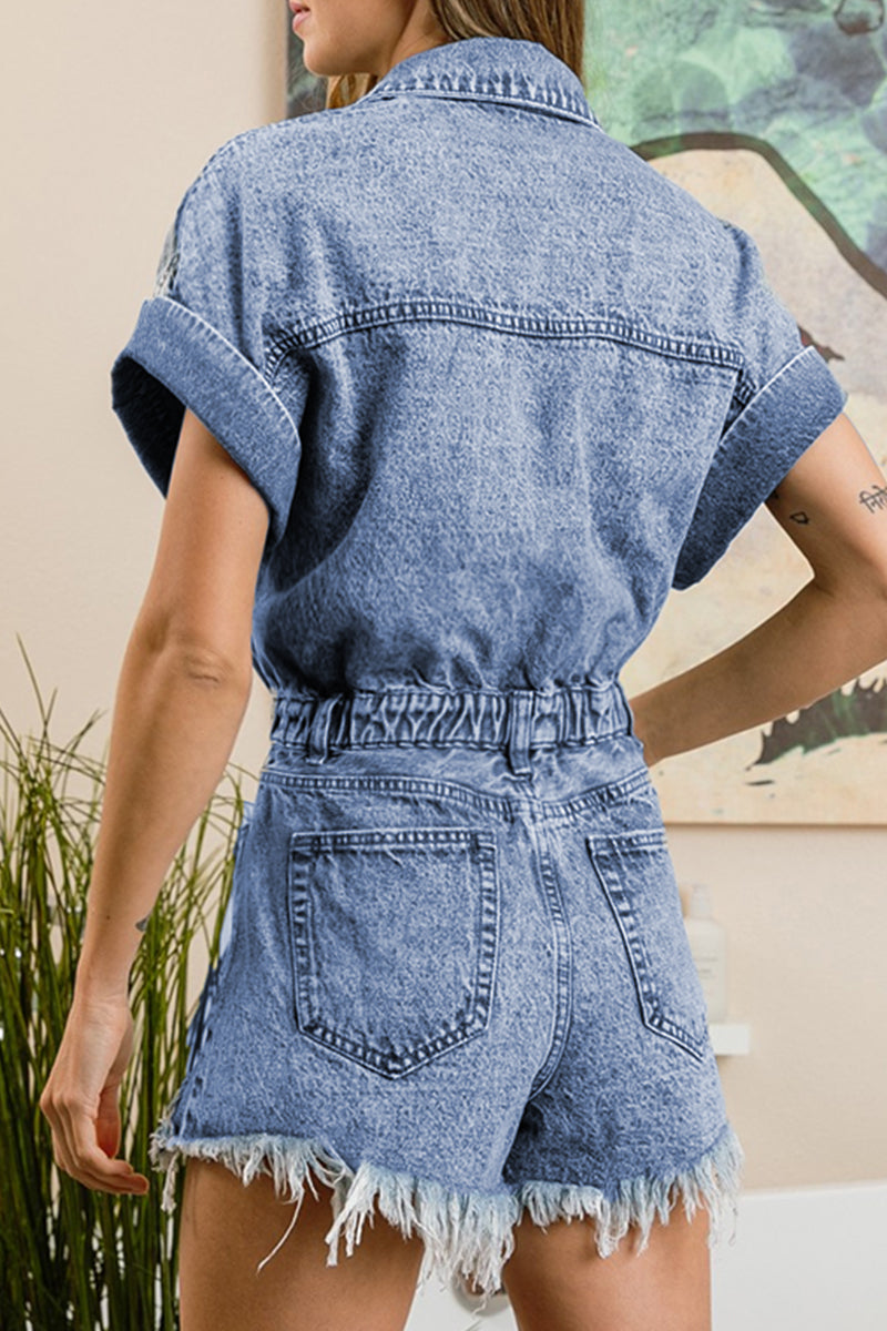 Effortlessly Elegant Garment with a Timeless Design