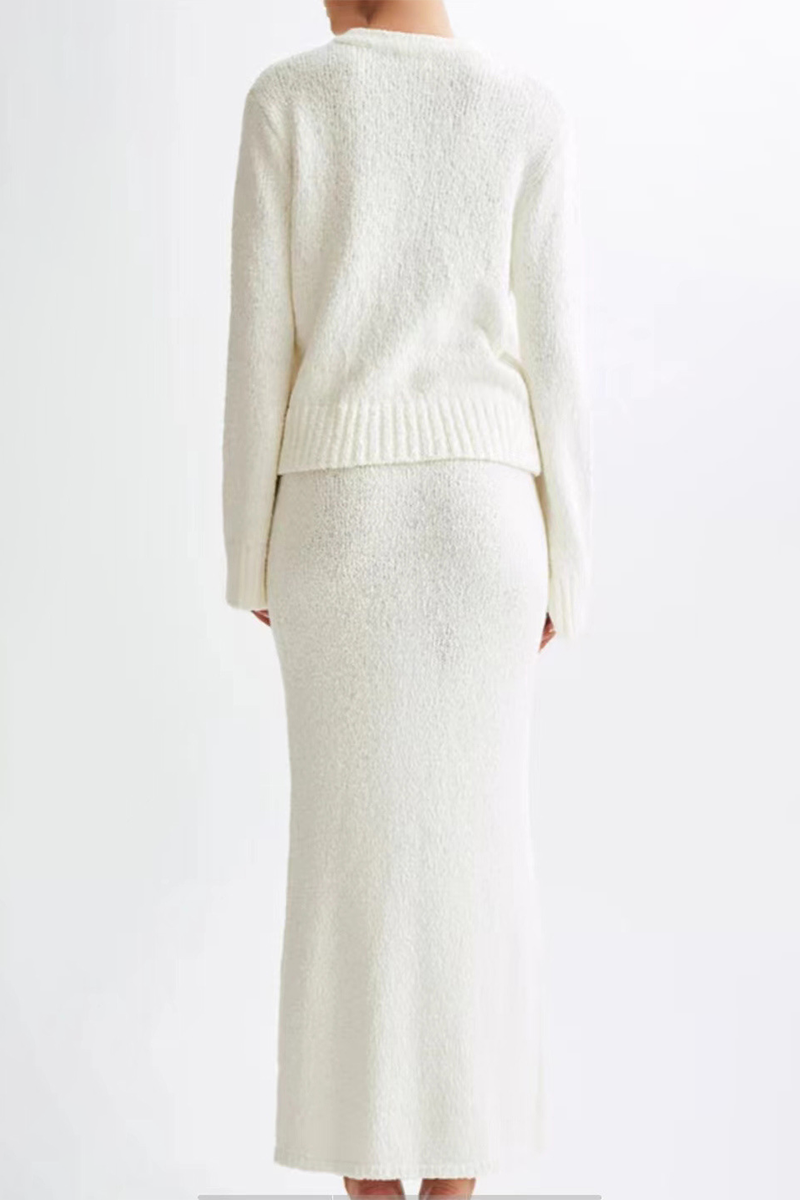 Sophisticated Garment with a Clean Classic Look