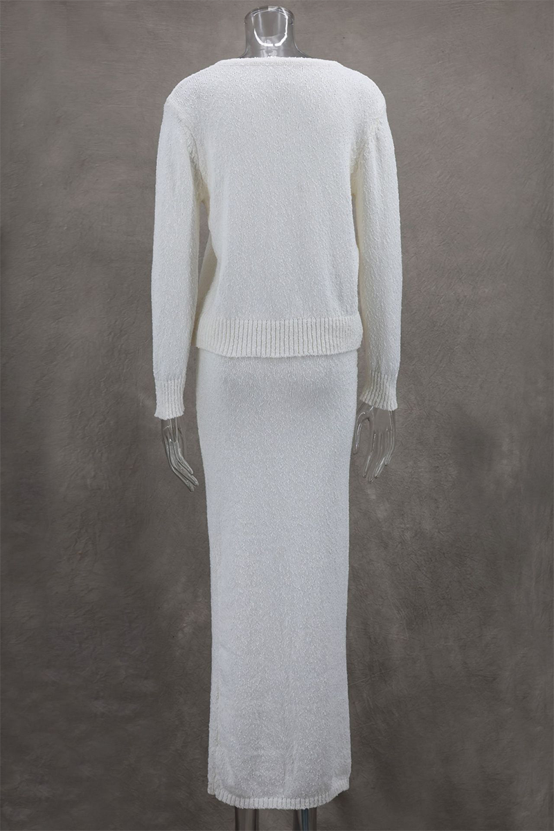 Sophisticated Garment with a Clean Classic Look