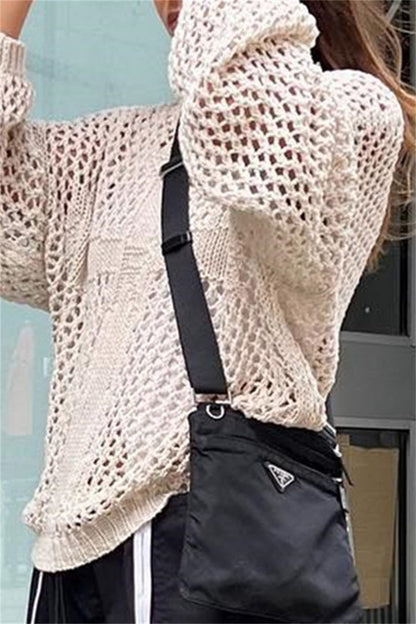 Effortlessly Elegant Top with a Timeless Design