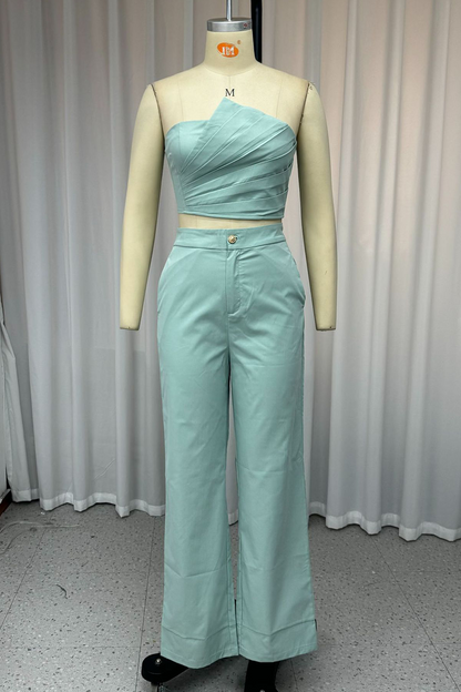 Beautifully Finished Garment in a Timeless Design