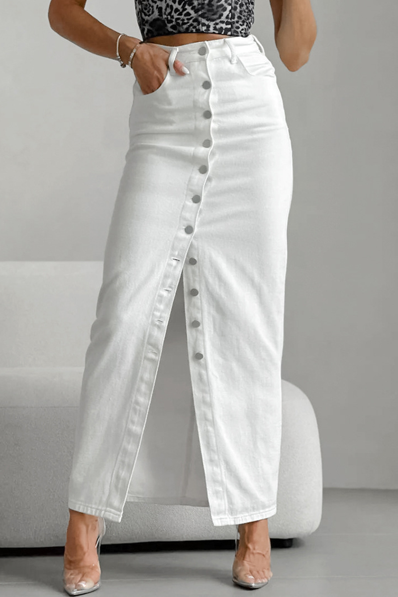 Classic Vintage Pants with a Flattering Fit