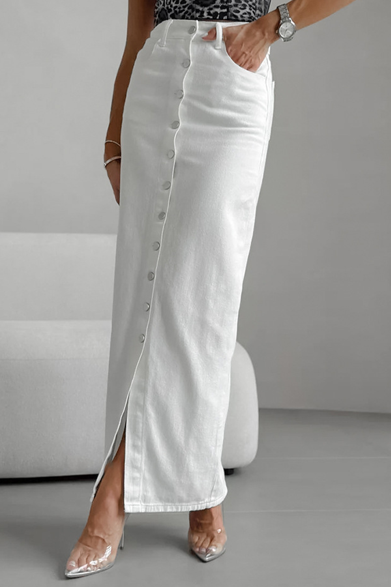 Classic Vintage Pants with a Flattering Fit