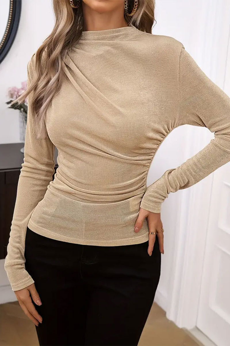 Effortlessly Elegant Top with a Timeless Design
