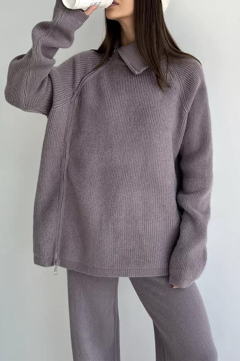 Effortlessly Elegant Garment with a Timeless Design