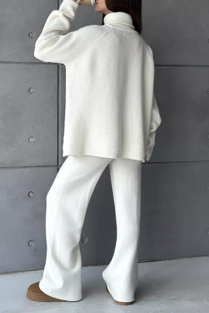 Effortlessly Elegant Garment with a Timeless Design