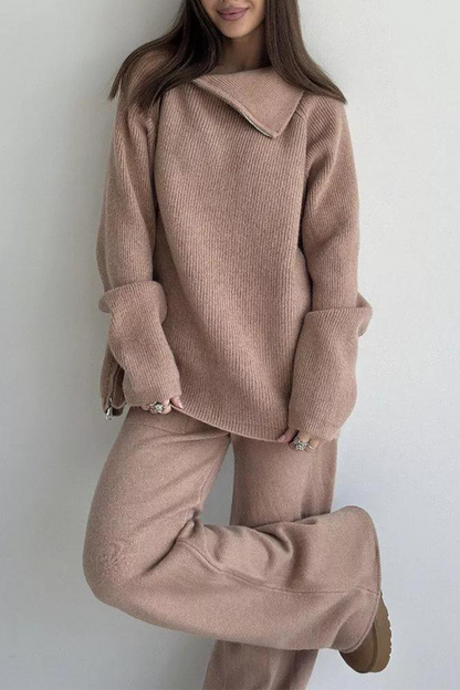 Effortlessly Elegant Garment with a Timeless Design