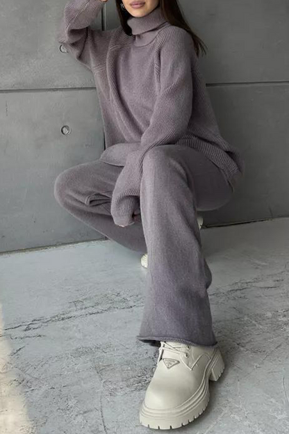 Effortlessly Elegant Garment with a Timeless Design