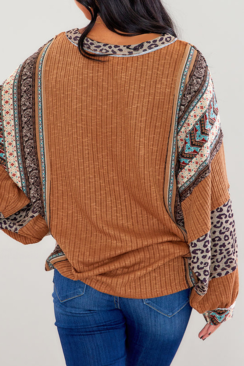 Classic Vintage Top with a Flattering Fit