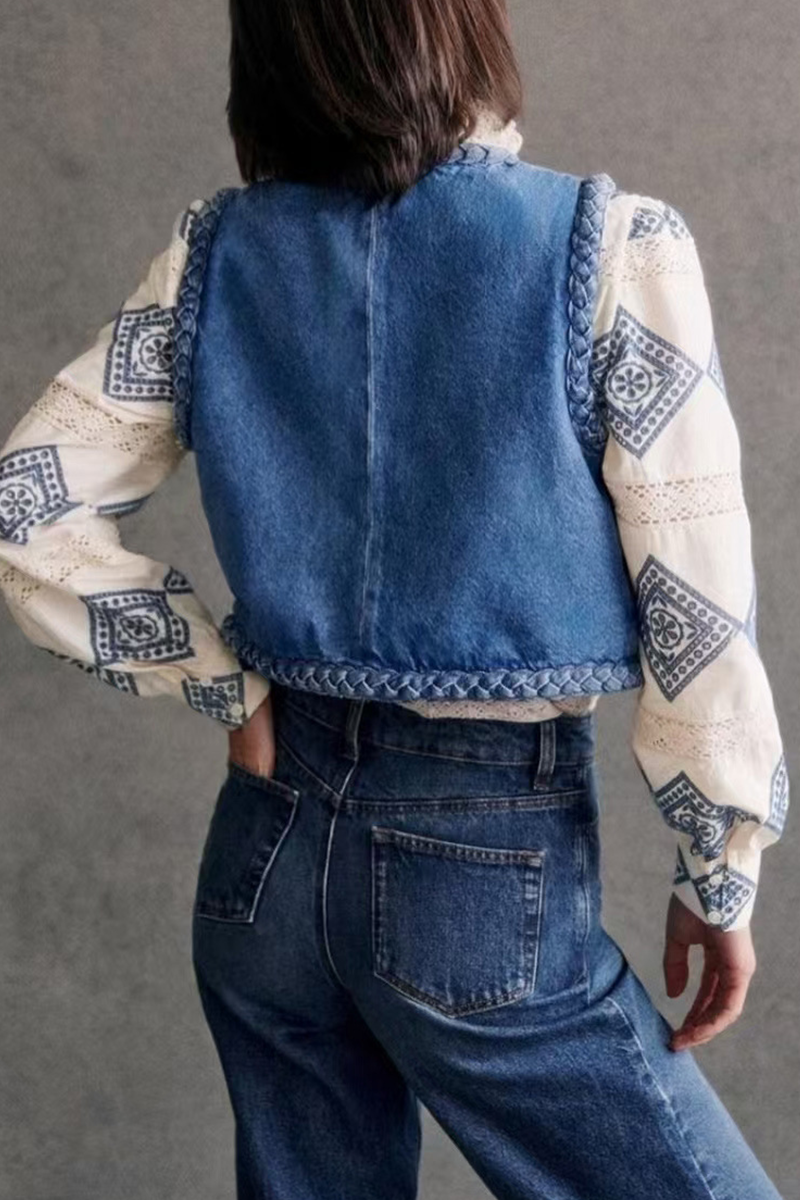 Beautifully Finished Garment in a Timeless Design