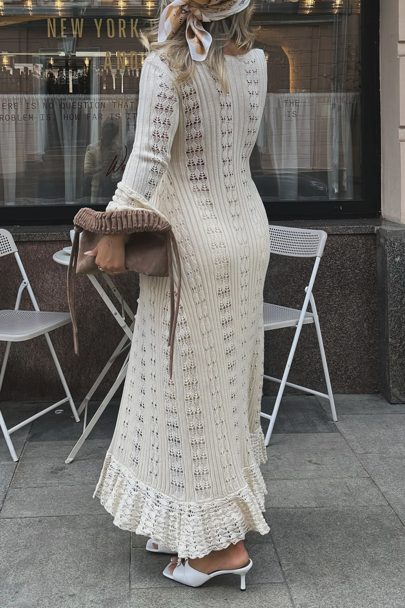 Well Tailored Garment with a Graceful Silhouette