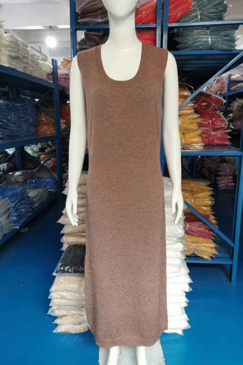 Sophisticated Garment with a Clean Classic Look