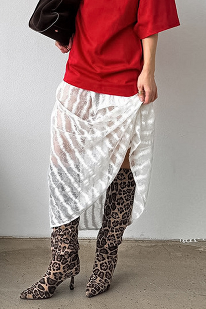Well Tailored Pants with a Graceful Silhouette